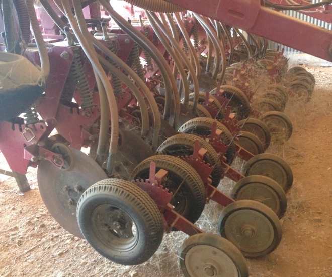 Keen Seller 10 Meter Daybreak Disc Air Seeder For Sale Farm Tender